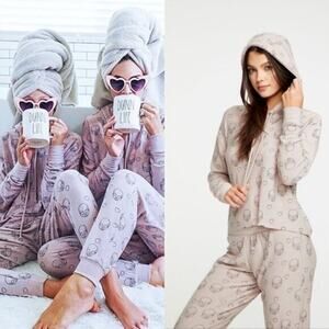 Chaser blush pink skull hearts hooded sweater + pant set lounge pajama matching